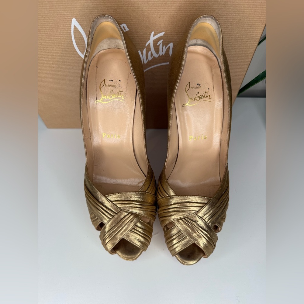 Christian Louboutin Aborina 150 Gold Lamé Platform Peep Toe Heels (Size 39.5) - Picture 5 of 14